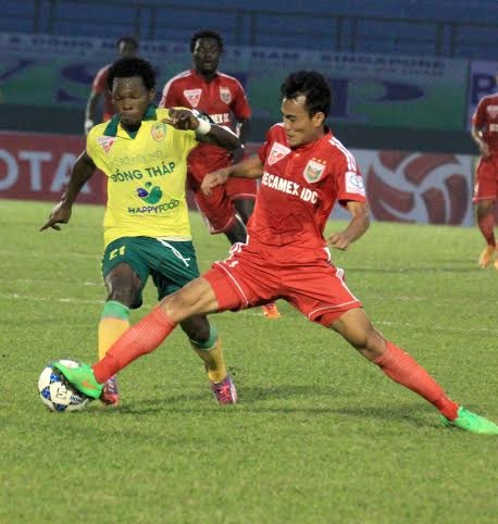 Với đội hình có sức mạnh vượt trội, B.Bình Dương đã giành chiến thắng không bất ngờ trước Đồng Tháp. Sau trận đấu, HLV Phạm Công Lộc thừa nhận ông không thấy sốc, bàng hoàng về trận thua đậm này, do Đồng Tháp bị thua sớm và chơi thiếu người.