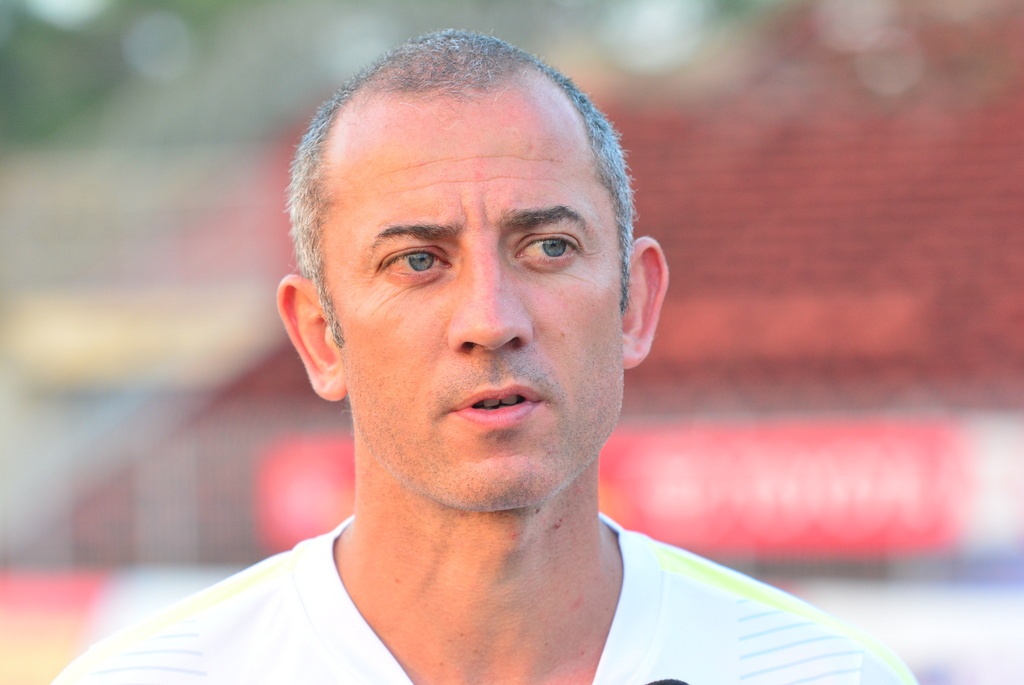 HLV Graechen vi CLB Can Tho nhu con thu bi ton thuong hinh anh