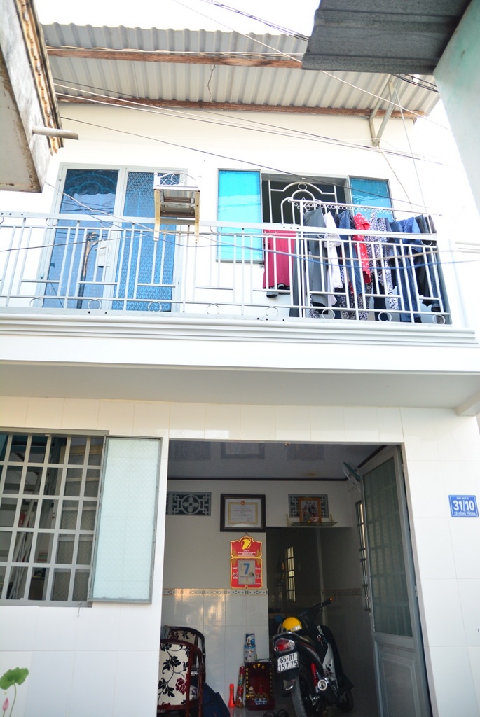 Căn nhà nhỏ mà Thanh Tùng vừa mới mua được từ tiền thưởng sau thành tích ở giải châu Á vừa qua.