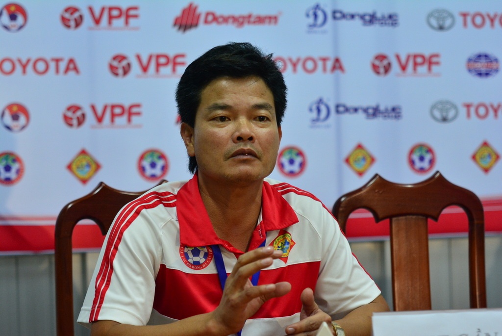 HLV Nguyễn Văn Sỹ cho biết mục tiêu ở giai đoạn 2 của Cần Thơ là tăng cường một tiền đạo nội chất lượng.