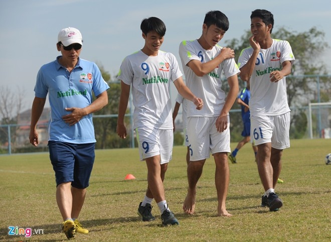 Bác sĩ Lâm từng sang Mỹ theo học một khóa học chuyên sâu về y học thể thao vào năm 2009. Ông là một trong số ít những bác sĩ thể thao 