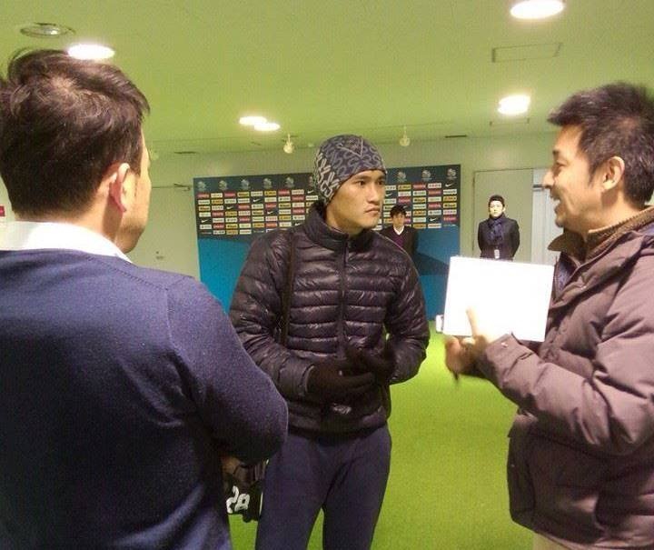 Cong Vinh muon cung Binh Duong gay soc o Nhat Ban hinh anh