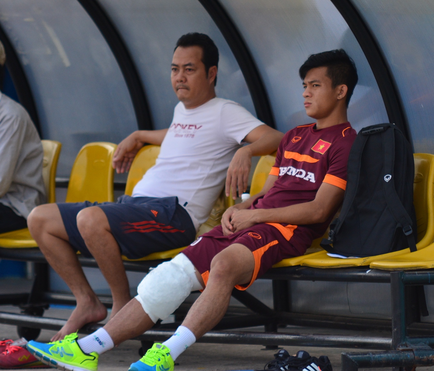 Olympic Viet Nam them noi lo chan thuong hinh anh