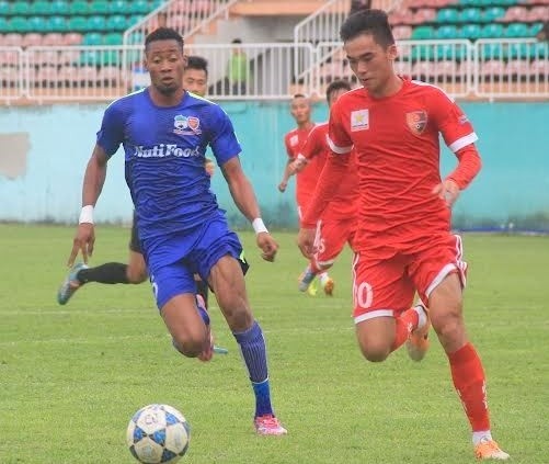 Thu 2 ngoai binh, HAGL thang tran giao huu hinh anh