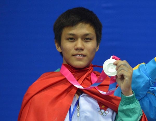 Nguyen Tran Anh Tuan doat 3 HCB cu ta tre the gioi hinh anh