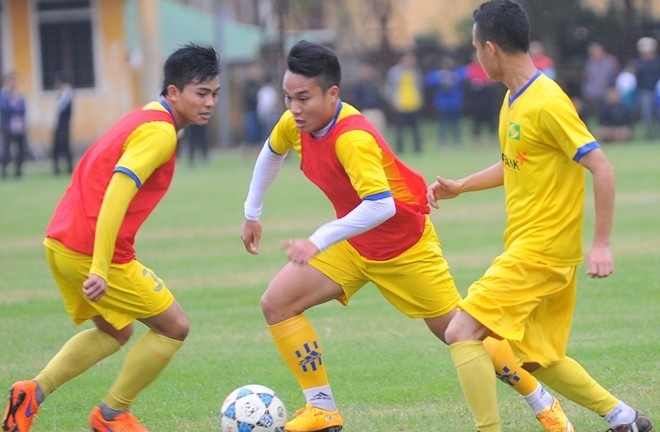 HLV Truong Viet Hoang: ‘SLNA nhieu co hoi chien thang HAGL’ hinh anh