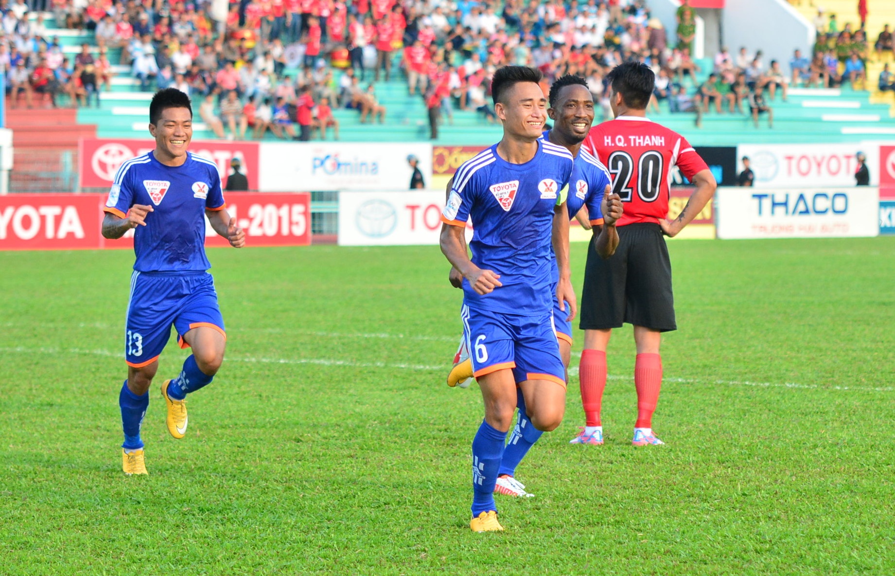 DTLA tan hoang hang thu, Than Quang Ninh mo vo dich hinh anh