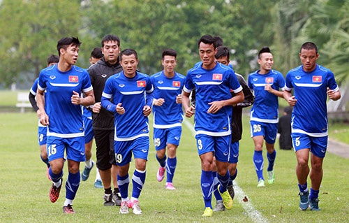 DTQG tap trung cung luc voi U23 Viet Nam? hinh anh