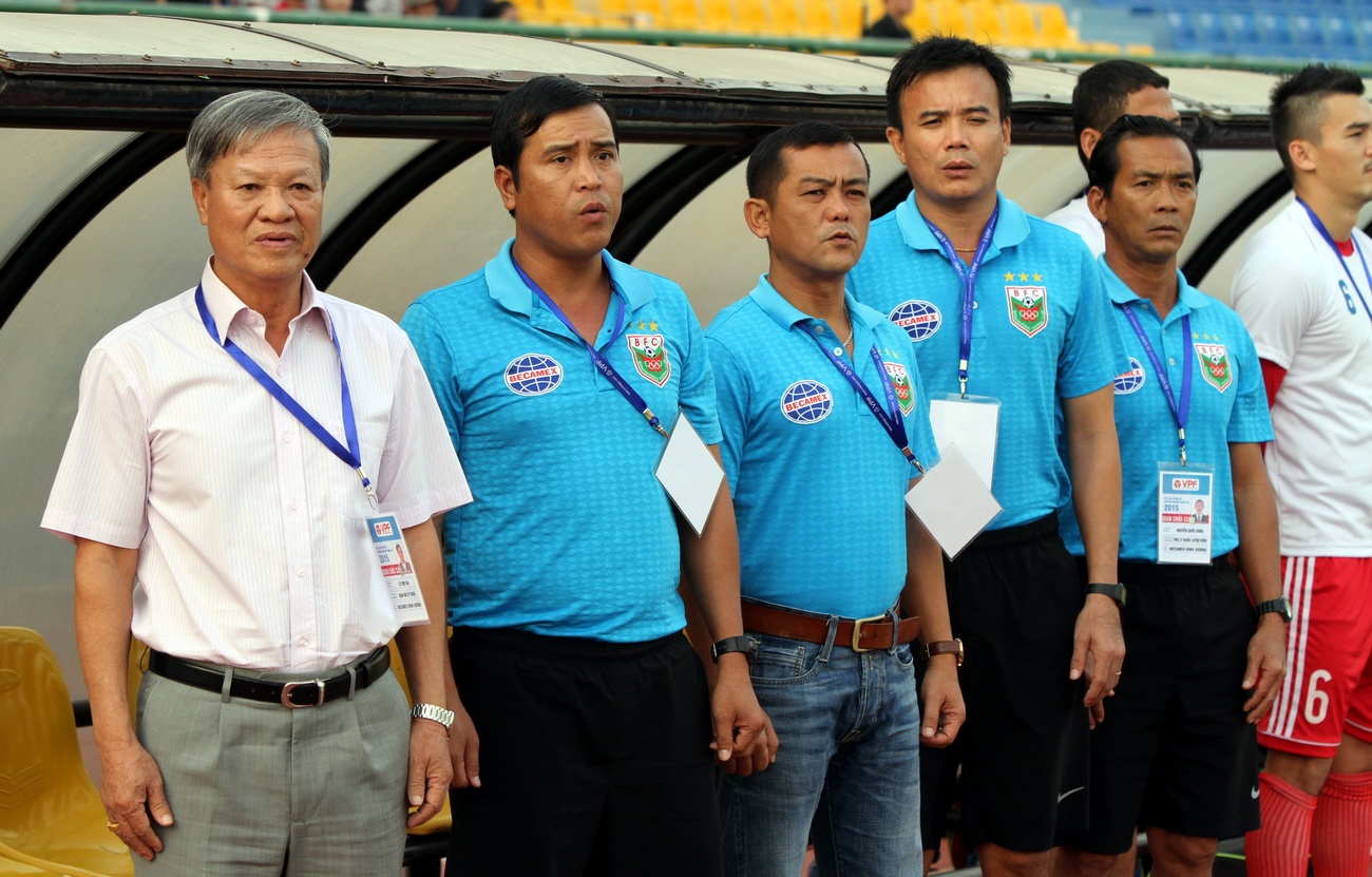 HLV Binh Duong: ‘Toi chua du tam thay ong Le Thuy Hai' hinh anh