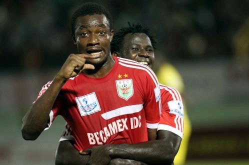 QNK Quang Nam thay ngoai binh khi gap HAGL hinh anh