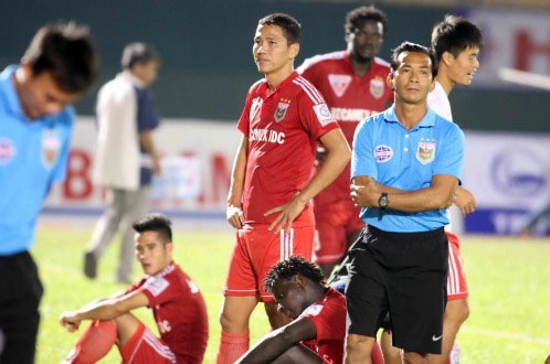 B.Binh Duong, Than Quang Ninh bat ngo thua tran hinh anh