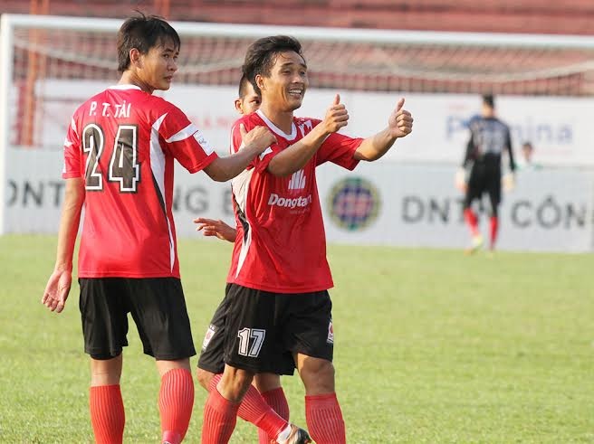 Niềm vui của Nguyễn Tài Lộc khi ghi bàn giúp ĐTLA đánh bại Hải Phòng chiều 2/5.