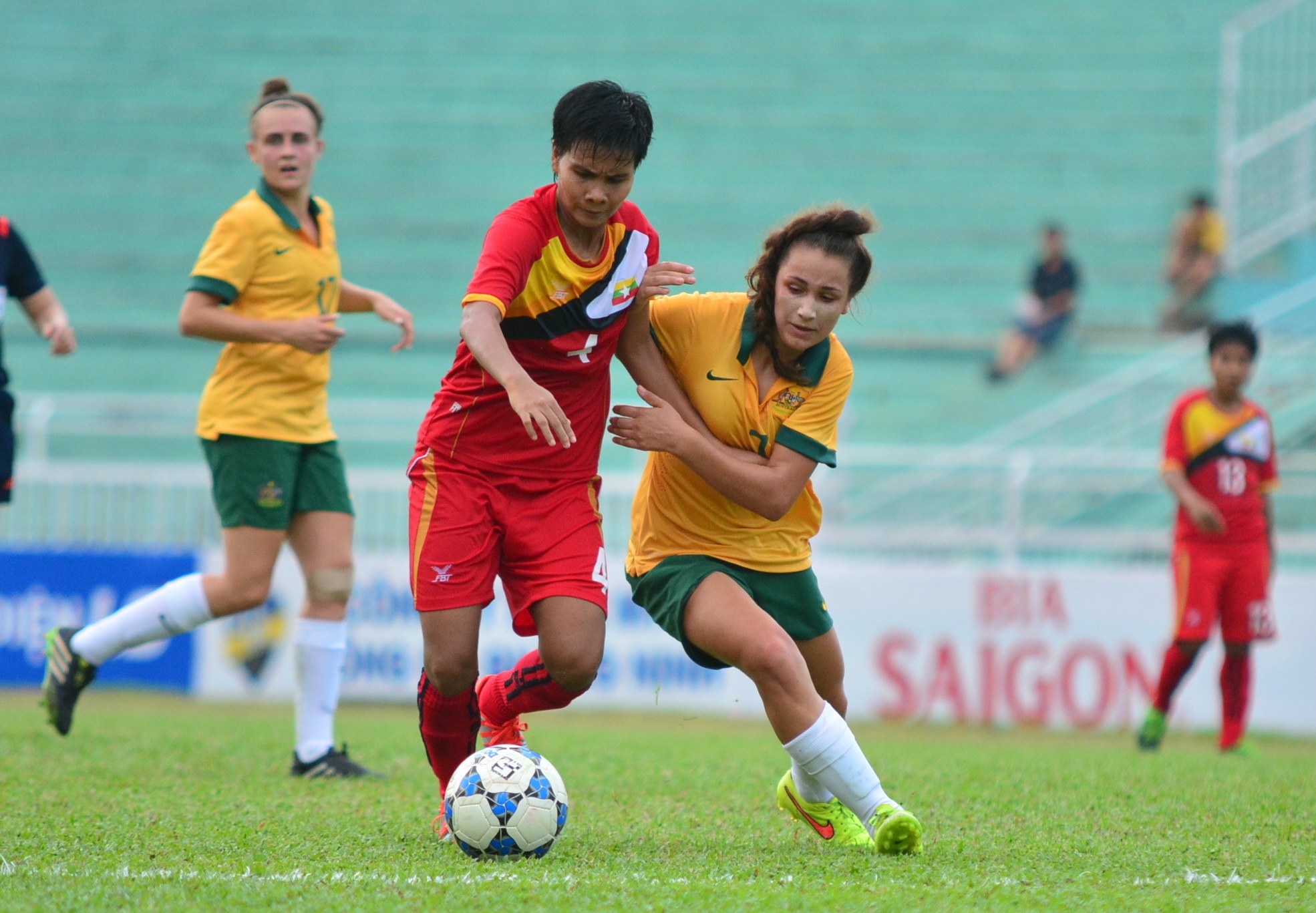 Bai tuong DTVN gianh quyen vao chung ket giai nu DNA hinh anh