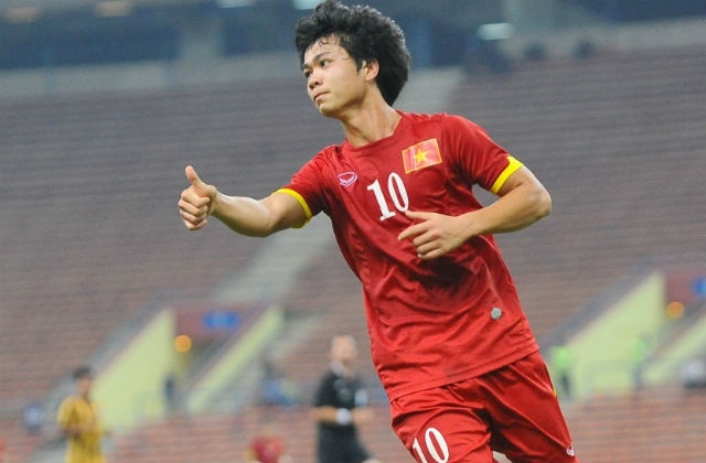 Cong Phuong trong  top 10 cau thu dang xem nhat SEA Games 28 hinh anh