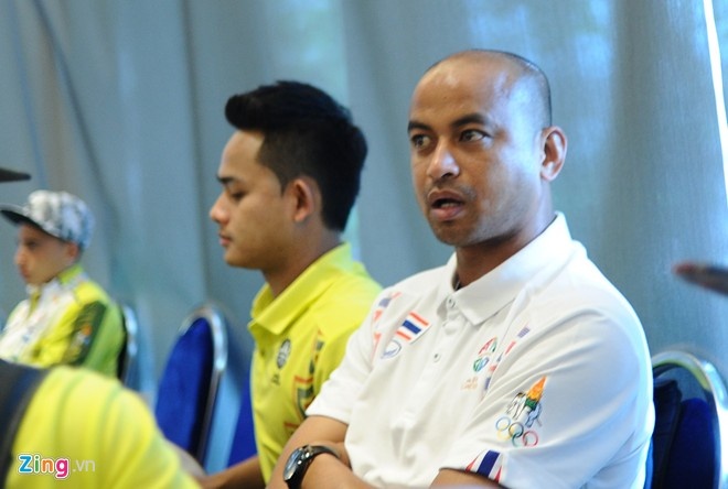 Trợ lý Choketawee từng thi đấu tại Việt Nam trong màu áo HAGL. Ông rất tự tin vào sức mạnh của U23 Thái Lan. Ảnh: Tùng Lê.