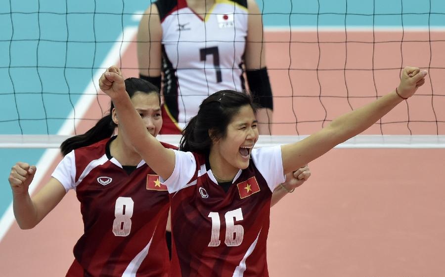 Bong chuyen nu VN tai lap thanh tich danh bai Nhat Ban hinh anh