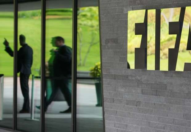 FIFA cam Indonesia tham du vong loai World Cup hinh anh