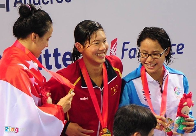 Ánh Viên đạt những thành tích vượt ngoài sự mong đợi. Cô khiến cho đội tuyển bơi Singapore không thể độc chiếm huy chương vàng ở SEA Games năm nay.