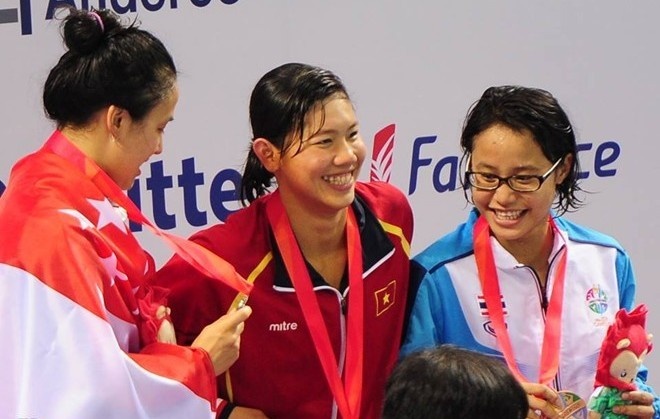 Anh Vien pha ky luc huy chuong  ton tai 22 nam hinh anh