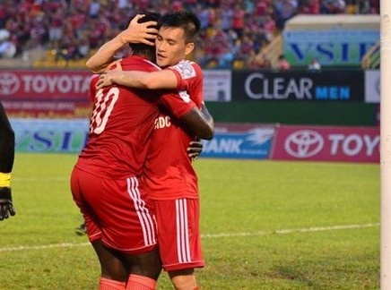 Cong Vinh ghi ban giup B.Binh Duong vao tu ket Cup quoc gia hinh anh