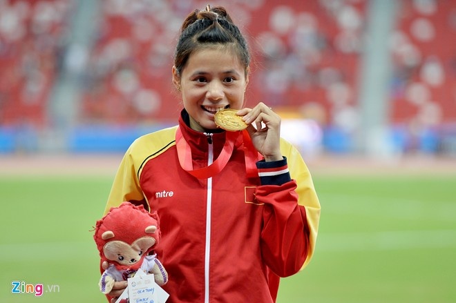 Nguyễn Thị Huyền tiếp tục thi đấu thành công sau SEA Games ở nội dung sở trường 400 m.
