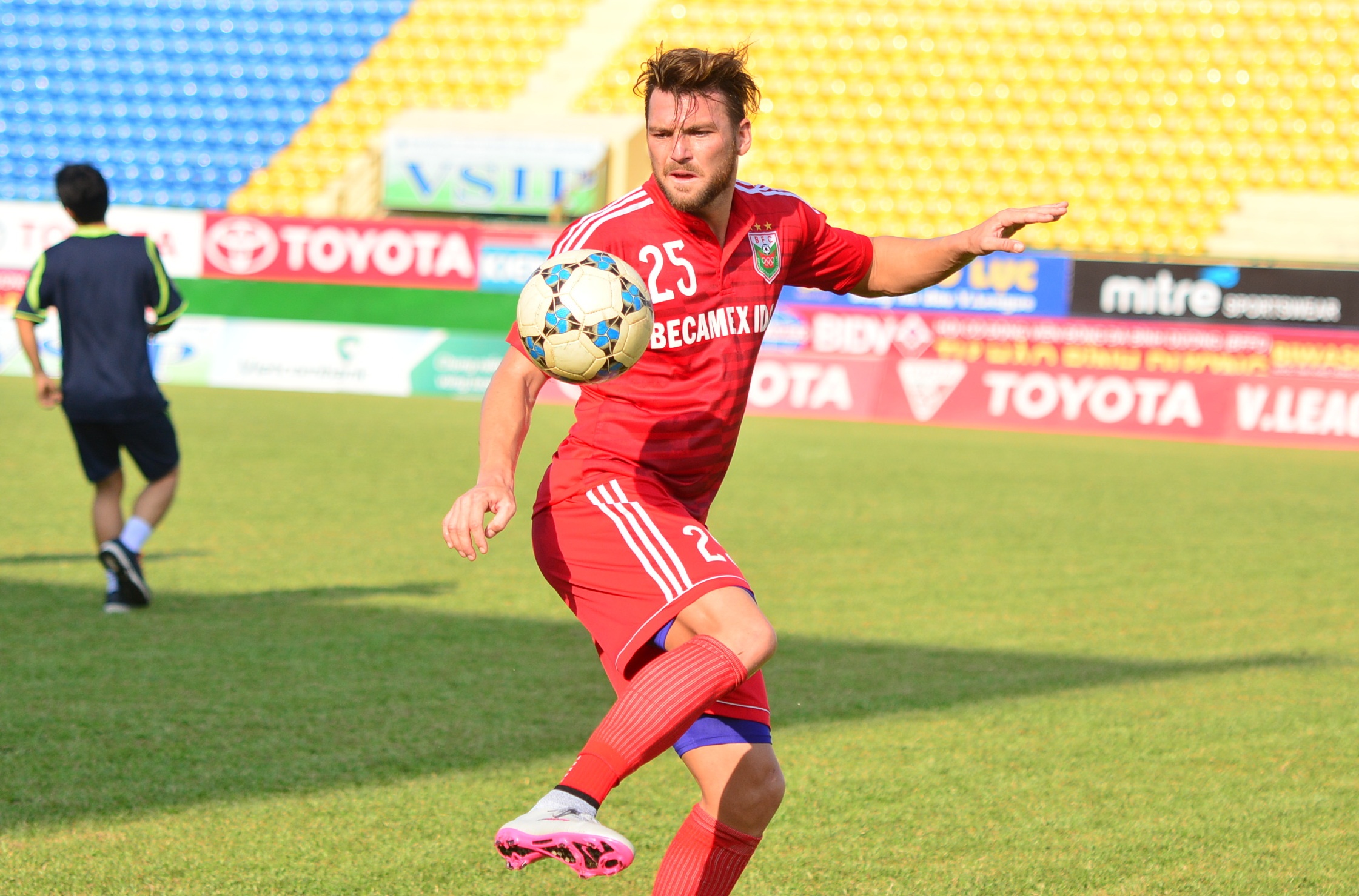 Tiền đạo Marko Simic mới được B.Bình Dương bổ sung trong giai đoạn 2 của mùa giải. 