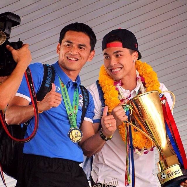 Kiatisak mo cua cho Chappuis tro lai DTQG hinh anh