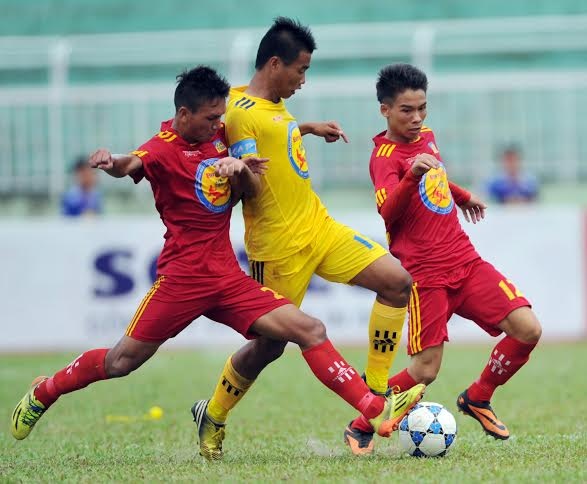 Bong da Quang Ngai nuoi khat vong tu lua U17 hinh anh