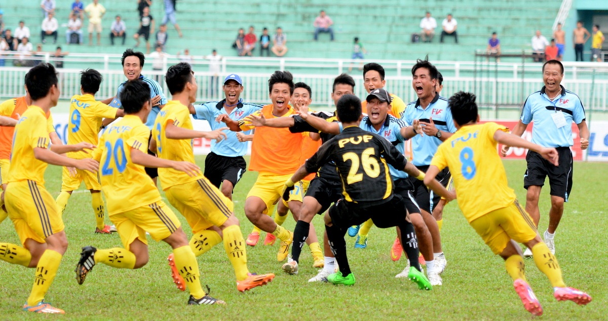 Danh bai Viettel, PVF vo dich U17 quoc gia hinh anh