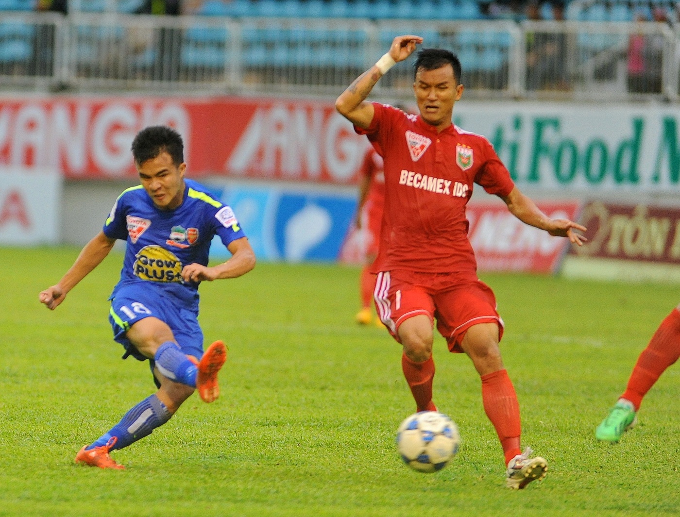 HLV Mai Duc Chung: ‘Mot so cau thu B.BD da khong tich cuc’ hinh anh