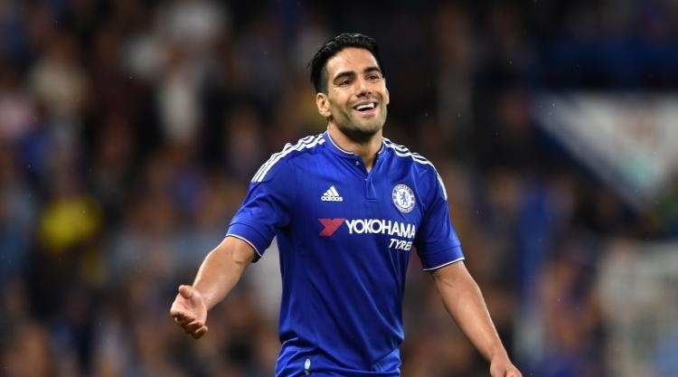 Falcao đến Chelsea trong sự hoài nghi sau một mùa bóng thảm bại tại Man United. Nhưng Mourinho và cả Terry, Cahill đều tin tiền đạo người Colombia này còn hữu dụng.