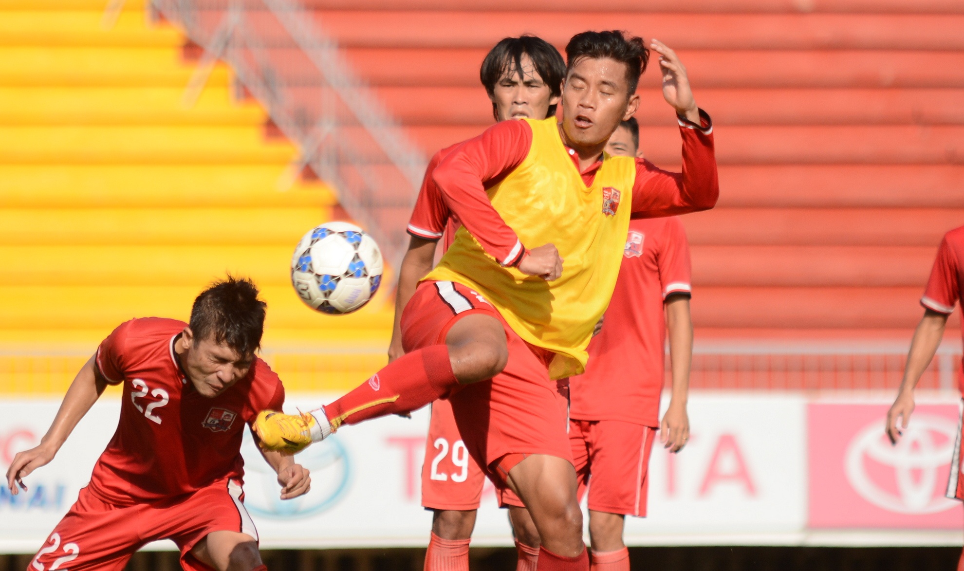 HLV Dong Nai tung chieu doc, quyet danh bai HAGL hinh anh