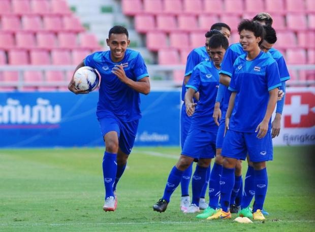 Vang Chanathip, Thai Lan van quyet thang Iraq hinh anh