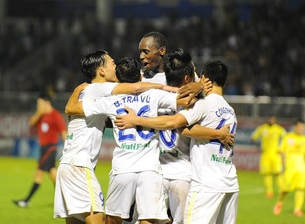 HAGL mat sach ngoai binh khi gap DTLA hinh anh