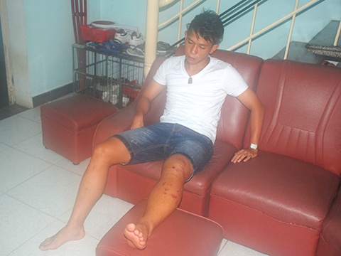 Anh Khoa va gia dinh buc xuc voi pha triet ha cua Ngoc Hai hinh anh