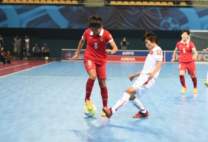 Tuyen nu Viet Nam thua Trung Quoc tai giai futsal chau A hinh anh