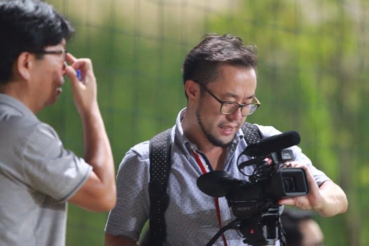 Phong vien Nhat Ban tim hieu ve DTVN hinh anh