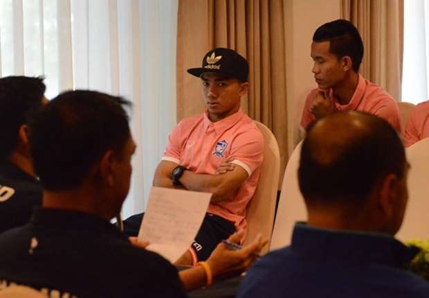 Thai Lan tap hop doi hinh, muon danh bai DTVN hinh anh