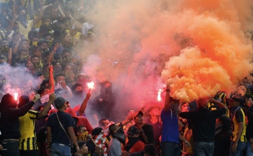 CDV dot phao sang, tuyen Malaysia bi xu thua 0-3 hinh anh