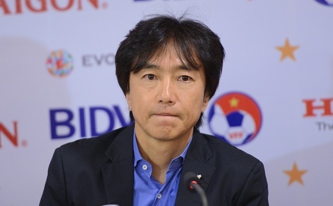 Phong van truc tuyen: HLV Miura co phu hop voi bong da VN? hinh anh