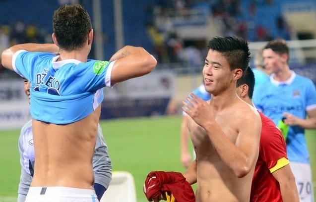 Tuyen thu quoc gia tham du giai U21 bao Thanh nien hinh anh