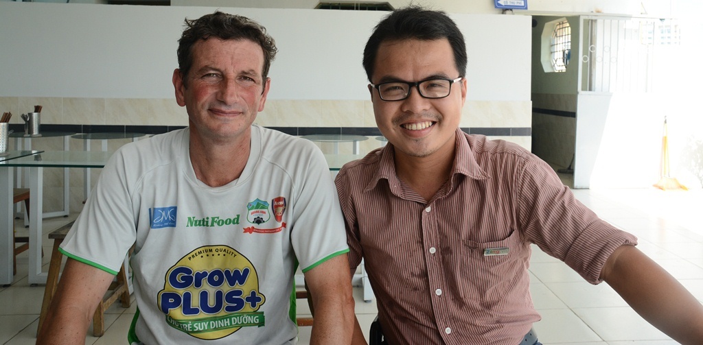 Franck Durix và tác giả bài viết. Ảnh: Hoàng Tâm