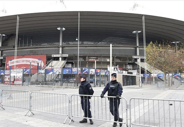 Nước Pháp đang được đặt trong tình trạng báo động cao sau vụ khủng bố tối 13/11.