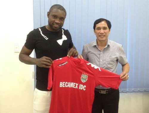 B.Binh Duong mua hai ngoai binh truoc them Mekong Cup hinh anh