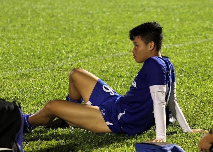 Dong Trieu, Van Toan tap rieng vi chan thuong nhe hinh anh