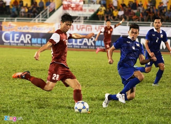 Duy Mạnh mới 19 tuổi nhưng đã thi đấu cho ĐTQG tại vòng loại World Cup 2018.