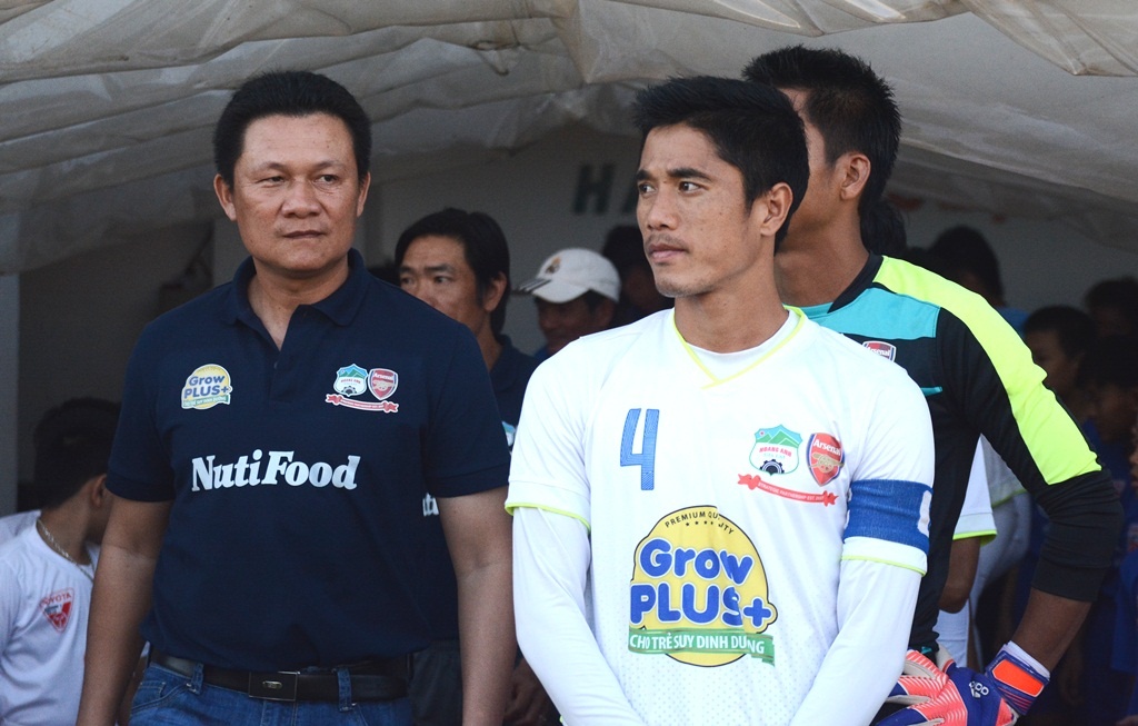 HAGL lo tru hang sau khi Tuan Anh, Cong Phuong ra di hinh anh