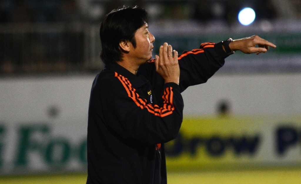 HLV Le Huynh Duc duoc de xuat thay Miura hinh anh