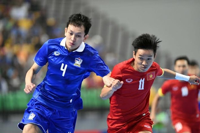 Thai Lan thang Viet Nam 6-0 tai ban ket giai futsal Dong Nam A 2015 hinh anh