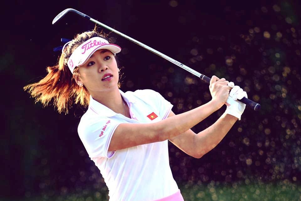 Ngo Bao Nghi huong dan cach khoi dong khi danh golf hinh anh